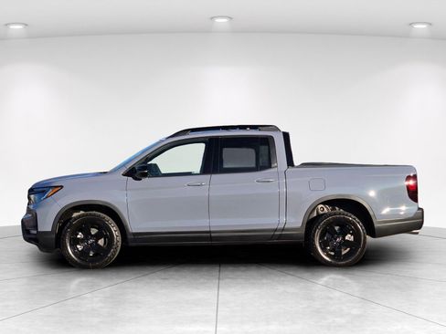 New 2026 Honda Ridgeline Black Edition image 7