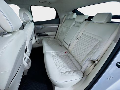 New 2024 Genesis GV60 Performance image 24