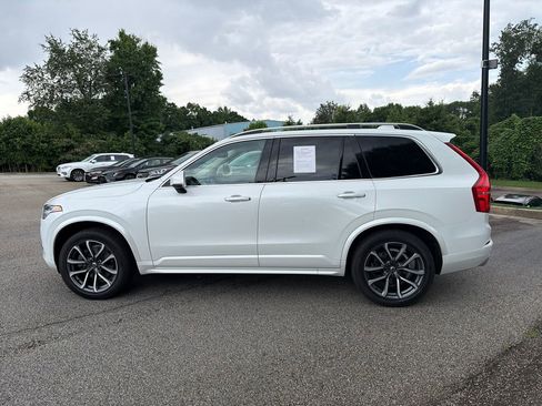 Used 2019 Volvo XC90 T6 Momentum AWD/4WD image 4