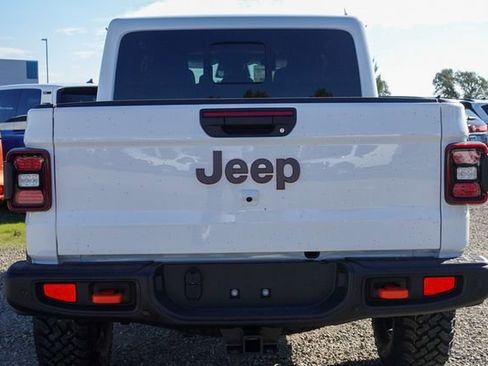 New 2026 Jeep Gladiator Mojave image 11