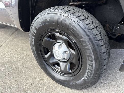 Used 2016 Toyota Tacoma SR image 13