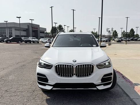 Used 2022 BMW X5 xDrive40i w/ Parking Assistance Package AWD/4WD image 3