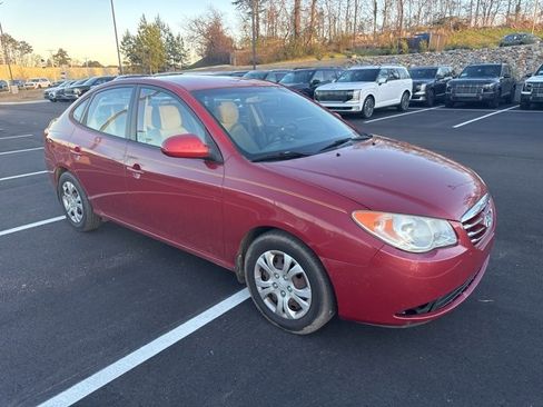 Used 2010 Hyundai Elantra GLS image 2