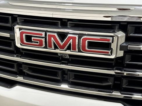 New 2026 GMC Acadia Elevation FWD image 32