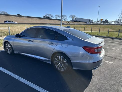 Used 2021 Honda Accord Hybrid image 8