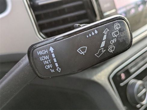 Used 2019 Volkswagen Atlas SEL image 32