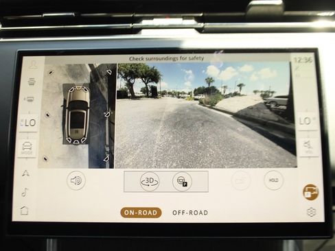 Used 2024 Land Rover Range Rover SE image 16