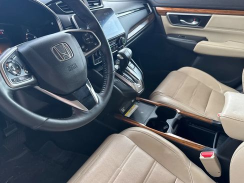 Used 2020 Honda CR-V Touring image 11