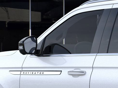 New 2026 Lincoln Navigator Reserve AWD/4WD image 20