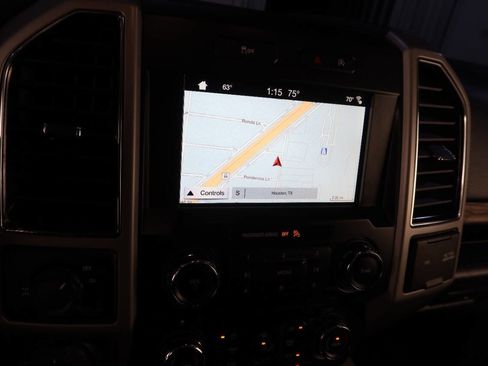 Used 2018 Ford F150 Lariat image 21