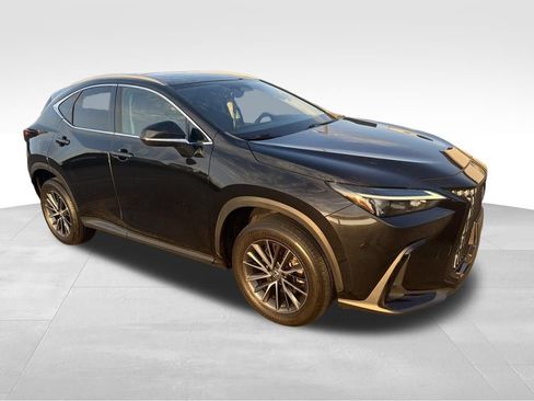 Used 2022 Lexus NX 250 FWD image 2