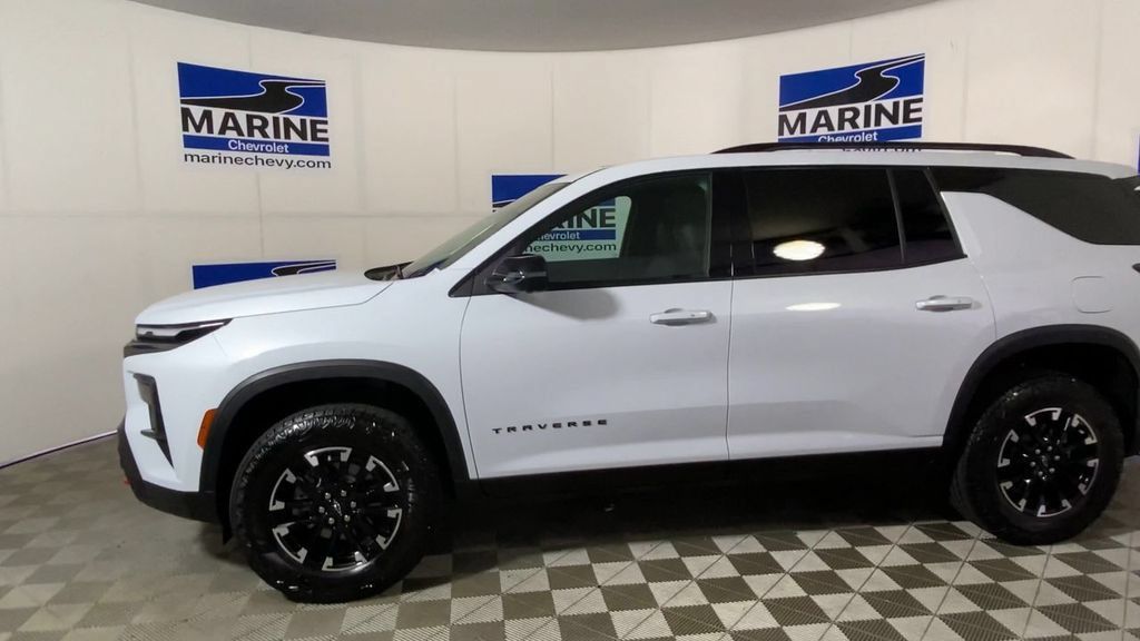 Used 2026 Chevrolet Traverse Z71 w/ Driver Confidence Package AWD/4WD image 7