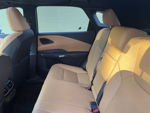 Used 2025 Lexus RX 350 Premium Plus w/ Convenience Package image 17