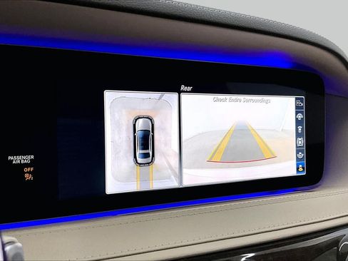 Used 2019 Mercedes-Benz S 560 Sedan image 24