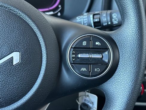 Certified 2025 Kia Soul LX FWD image 26