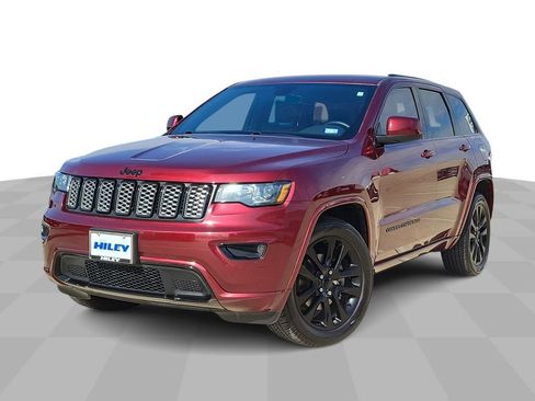 Used 2018 Jeep Grand Cherokee Altitude image 4