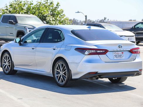 Certified 2023 Toyota Camry XLE FWD image 8