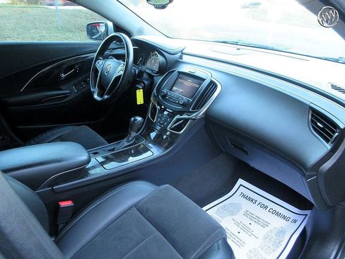 Used 2015 Buick LaCrosse image 23