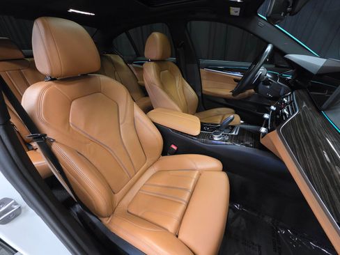 Used 2023 BMW 530i xDrive AWD/4WD image 34