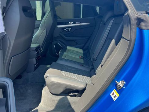 Used 2021 Lamborghini Urus AWD/4WD image 16