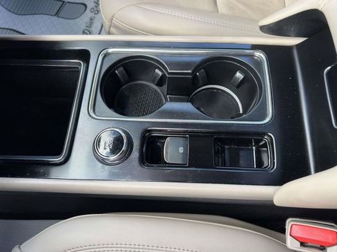 Certified 2022 Lincoln Corsair AWD w/ Premium Package image 19