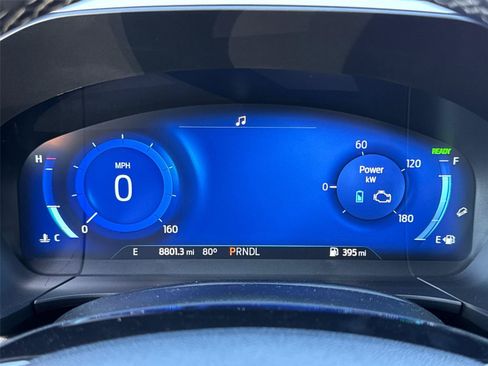 Used 2022 Ford Escape Titanium FWD image 32
