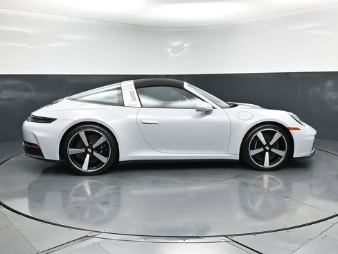 Certified 2026 Porsche 911 Targa 4S AWD/4WD image 12