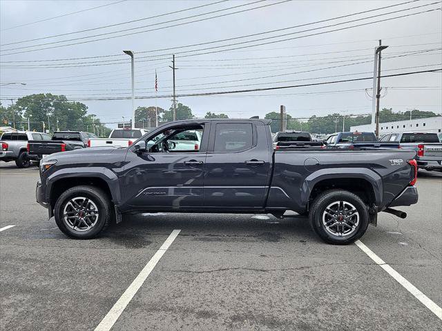 Used 2024 Toyota Tacoma TRD Sport w/ TRD Sport Upgrade Package AWD/4WD image 8