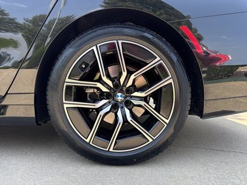 Used 2026 BMW 740i xDrive AWD/4WD image 27