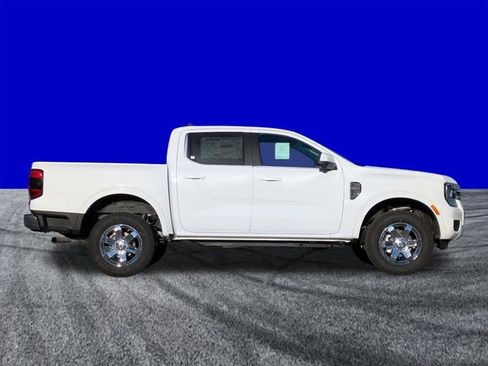 New 2026 Ford Ranger Lariat w/ Chrome Accent Package image 3