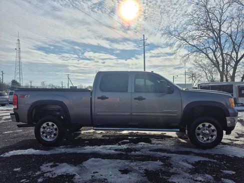 Used 2013 GMC Sierra 2500 SLE w/ SLE Preferred Package image 4