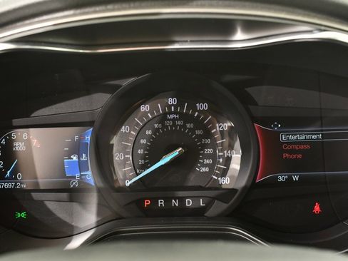 Used 2020 Ford Fusion SE image 26