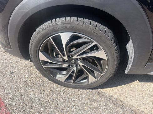 Used 2019 Hyundai Tucson Sport FWD image 10