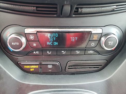 Used 2016 Ford Escape SE w/ Equipment Group 201A FWD image 15
