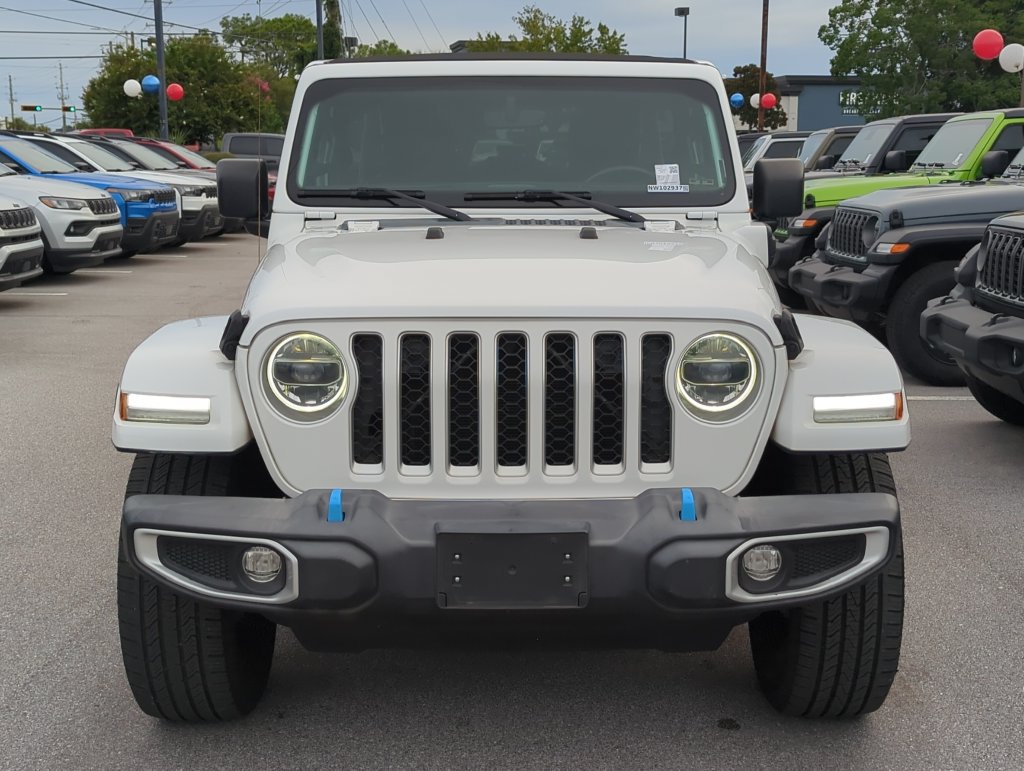 Used 2022 Jeep Wrangler Unlimited Sahara AWD/4WD image 9