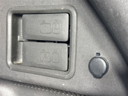 Used 2020 Chevrolet Equinox LT AWD/4WD image 35