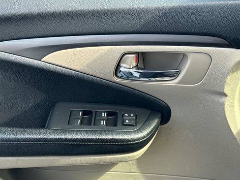 Used 2017 Honda Pilot EX-L image 32
