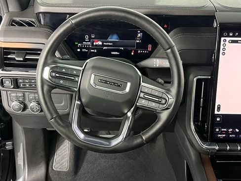 Used 2025 GMC Yukon Denali image 15