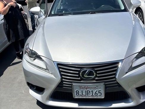 Used 2016 Lexus IS 200t RWD image 3