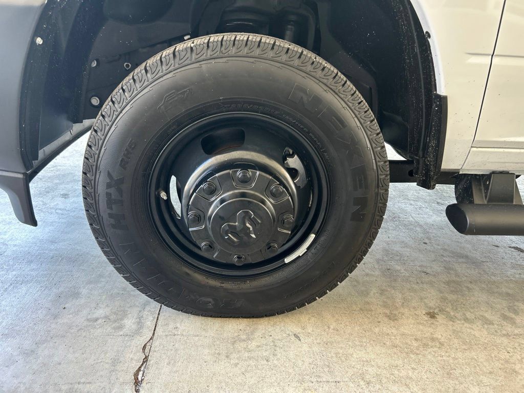 Used 2025 RAM 3500 Tradesman AWD/4WD image 14