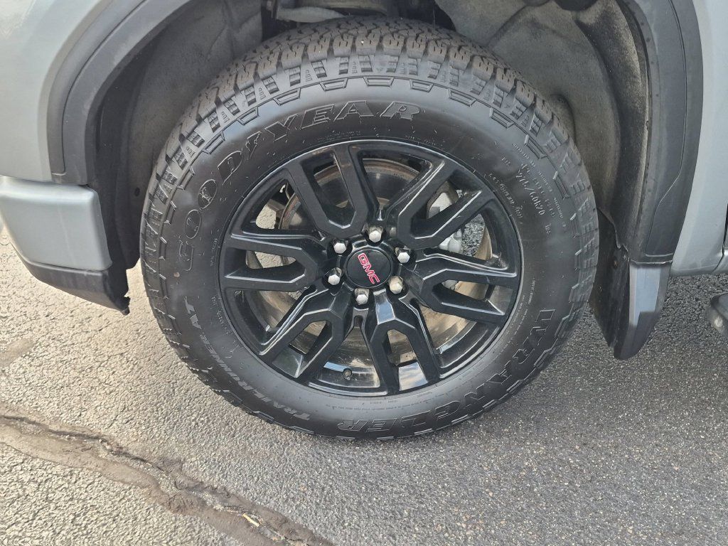 Used 2023 GMC Sierra 1500 Elevation w/ Elevation Premium Package AWD/4WD image 9