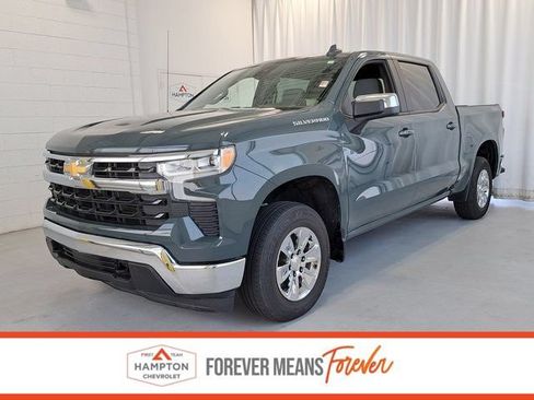 Used 2025 Chevrolet Silverado 1500 LT AWD/4WD image 1