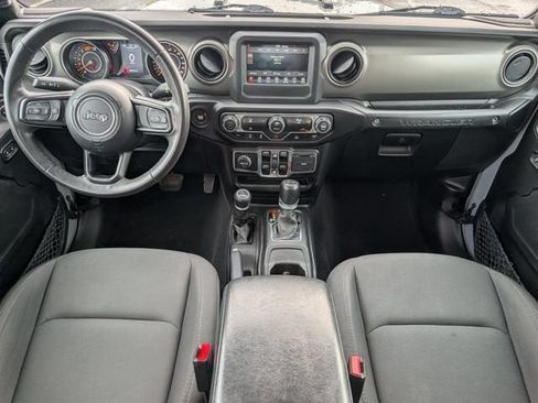 Used 2023 Jeep Wrangler Unlimited Sport AWD/4WD image 5