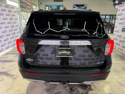 Used 2023 Ford Explorer XLT w/ Equipment Group 202A AWD/4WD image 8