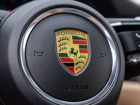 New 2026 Porsche Macan image 28