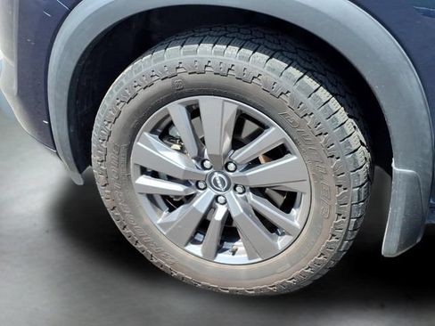 Used 2023 Nissan Pathfinder SV w/ SV Premium Package AWD/4WD image 18