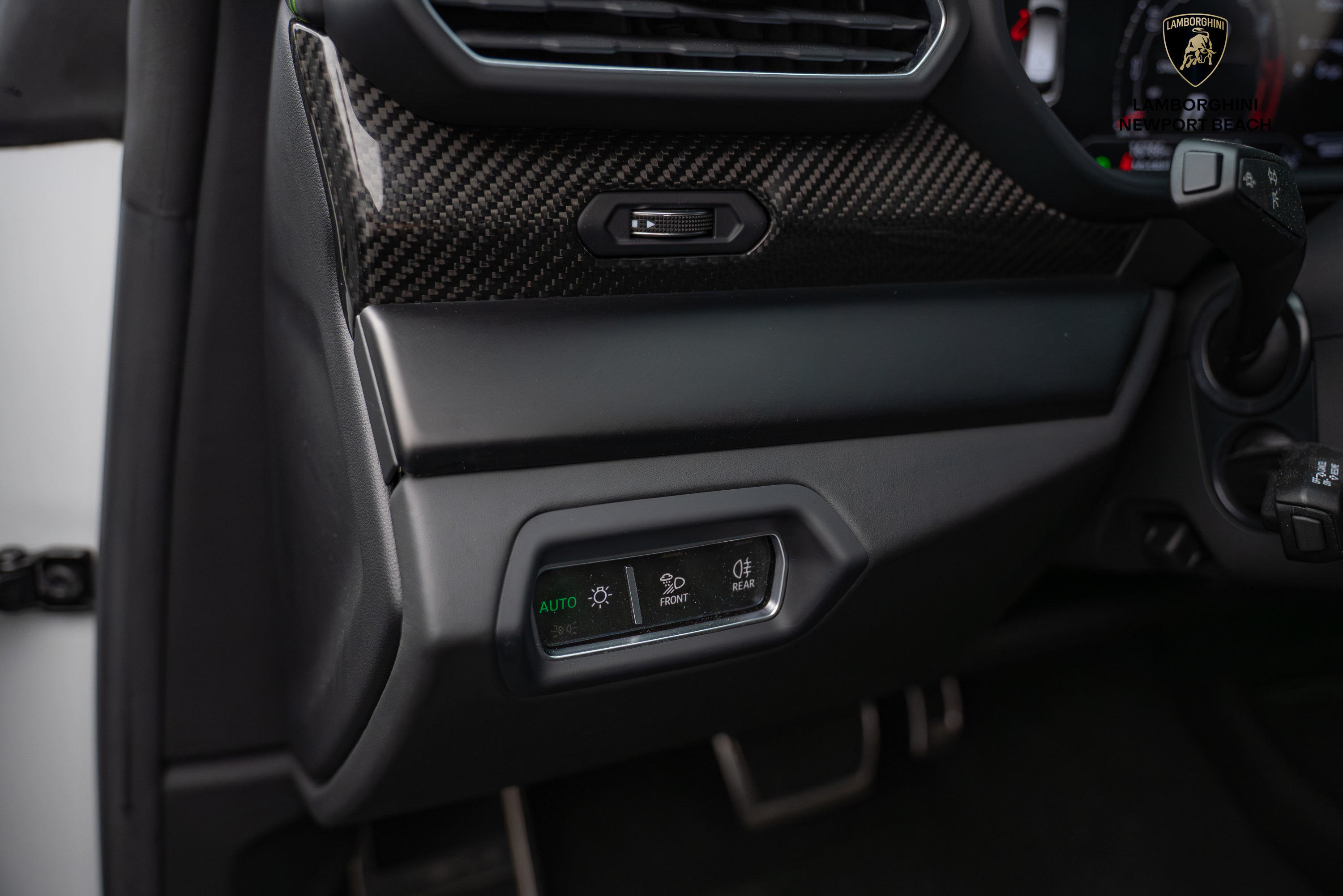 Used 2024 Lamborghini Urus S AWD/4WD image 13