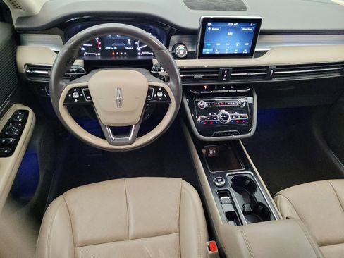 Used 2022 Lincoln Corsair AWD w/ Premium Package image 22