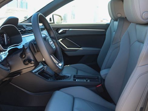 New 2025 Audi Q3 2.0T Premium image 25