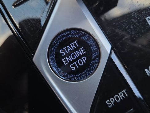 Certified 2022 BMW ALPINA XB7 AWD/4WD image 36